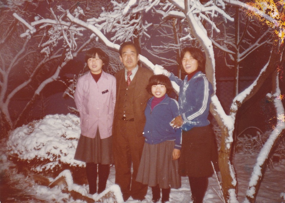 1980년 직업학교 훈련생일 때의 김해영 복지사(오른쪽에서 두 번째)